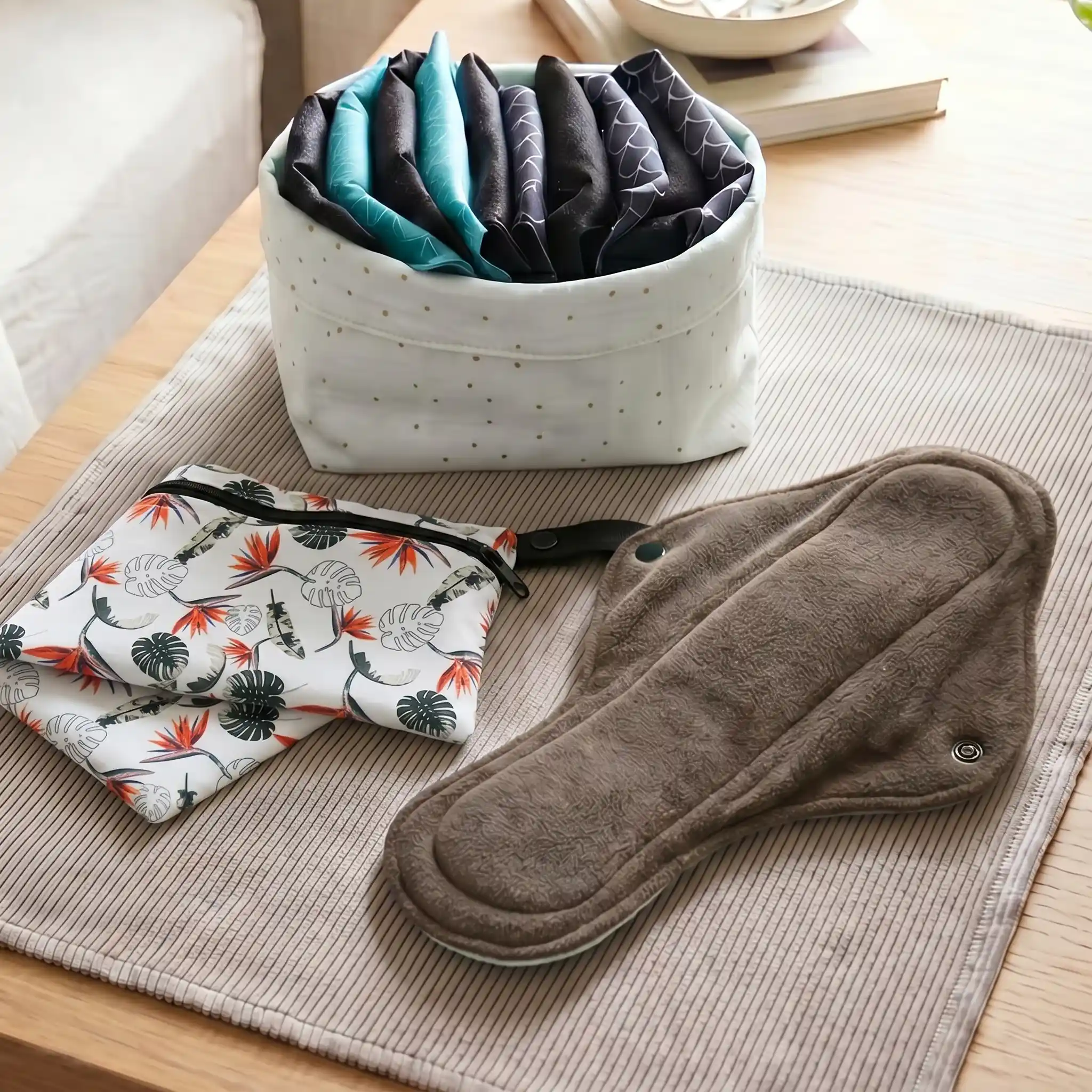 Pack 7 jours - Fuites urinaires modérées (20 Serviettes M, 1 pochette, 1 panière...)