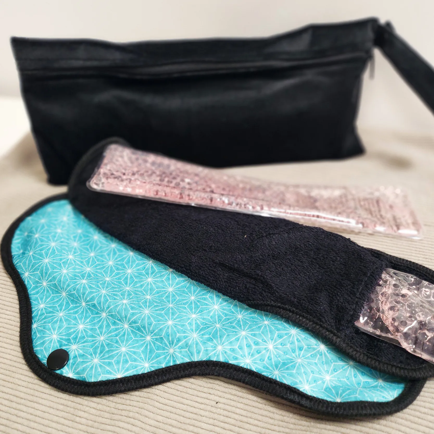 Accessoire de Fraîcheur Périnéale Inspiré du Bain Dérivatif (2 serviettes + 2 pads froids + 1 pochette) – Image 10